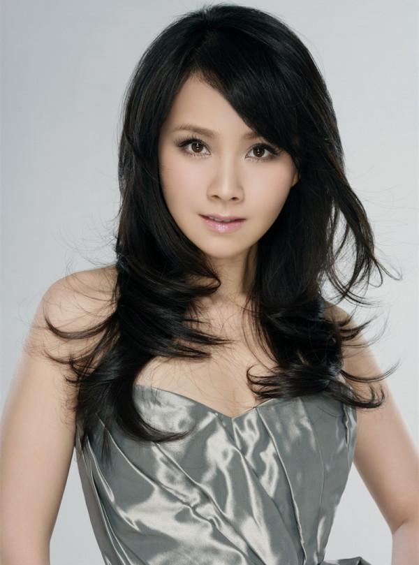 臉上寫滿“假”字，這些整容演員的臉，觀眾看了分分鐘齣戲