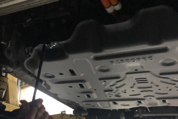 五菱Nano EV加裝動力電池護板，提升對動力電池的保護！