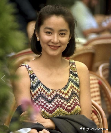 方臉女星才是真抗老！從王菲、舒淇到周濤，個個都顯年輕