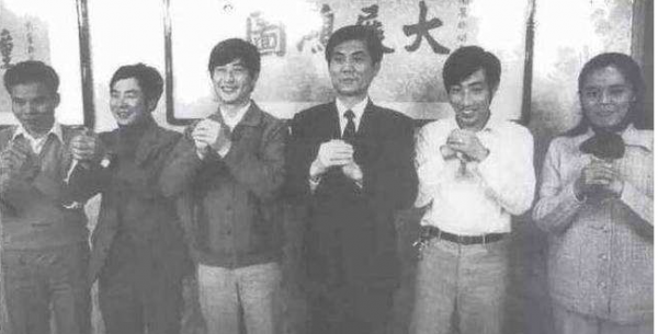 中國客機被劫持，94位同胞流落敵國，被總統安排入住超五星酒店