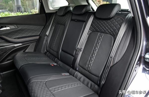 接近200馬力的緊湊SUV，1.6T+7速雙離合，落地不到15萬