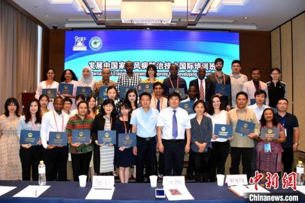 專訪2020年度國家科學技術獎獲得者張福仁:帶你瞭解“不一樣”的麻風 專訪2020年度國家科學技術獎獲得者張福仁:帶你瞭解“不一樣”的麻風