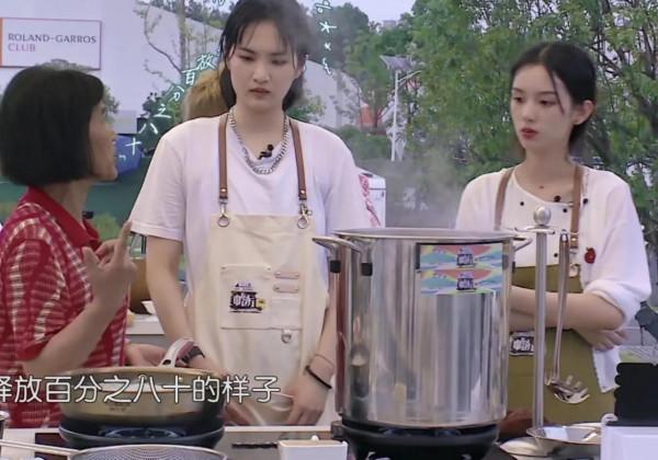 最後一站,黃曉明和寧靜吵翻天,也無法拯救《中餐廳》的收視率 最後一站,黃曉明和寧靜吵翻天,也無法拯救《中餐廳》的收視率