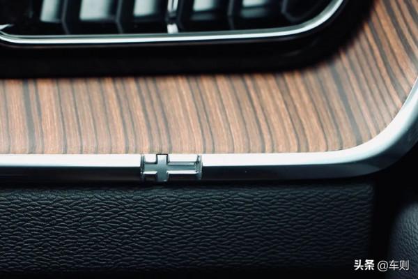 悶騷男繞不過的豪華車，全系升級改混動，試駕新款沃爾沃XC60