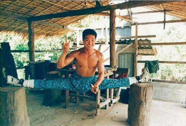 成家班3大打星：有人是洪金寶的“教父”，有人是“七屆泰拳王”