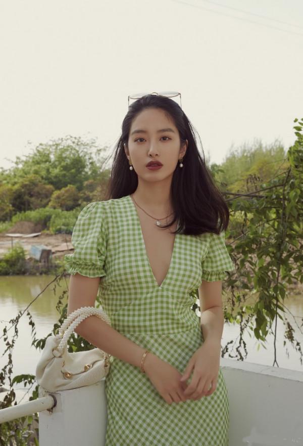 夏天到了,楊採鈺發現綠色應該穿上身了,於是搭出精彩 夏天到了,楊採鈺發現綠色應該穿上身了,於是搭出精彩