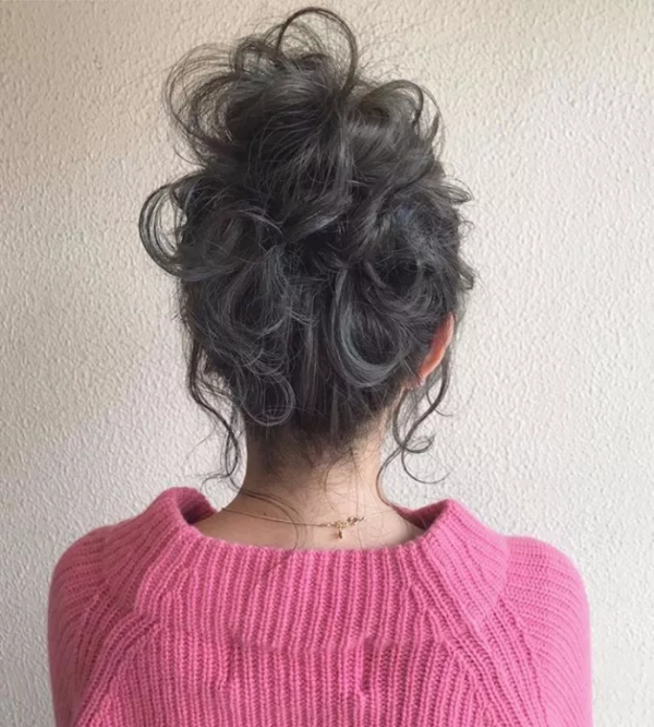 日系空氣感扎發，充滿少女氣質