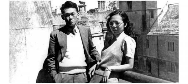 李瑋玲: 強悍到手撕總理哥哥, 目睹父親逝後椅子被移走, 卻崩潰到哭 李瑋玲: 強悍到手撕總理哥哥, 目睹父親逝後椅子被移走, 卻崩潰到哭