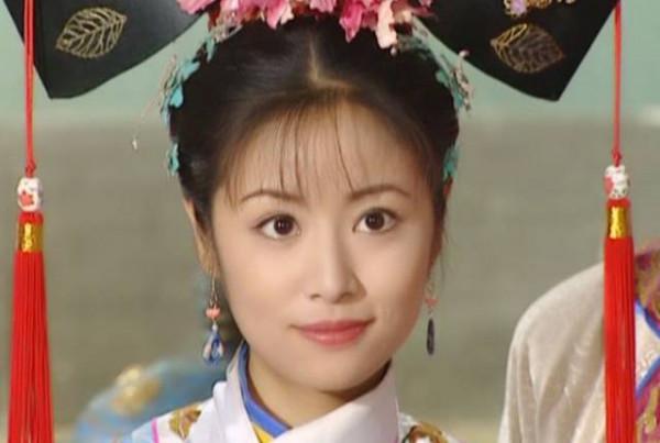 主角濾鏡真神奇,明明女配更亮眼,當年卻能洗腦自己女主最美 主角濾鏡真神奇,明明女配更亮眼,當年卻能洗腦自己女主最美