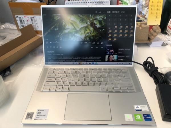 斬藍色畫面護眼，EVO高效能高顏值，設計師的戴爾靈越7400 2K合金本