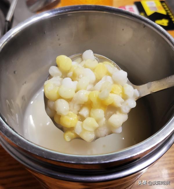 見證東北菜量的時刻到了,餐前的苞米茬子粥配辣椒燜子真牛 見證東北菜量的時刻到了,餐前的苞米茬子粥配辣椒燜子真牛