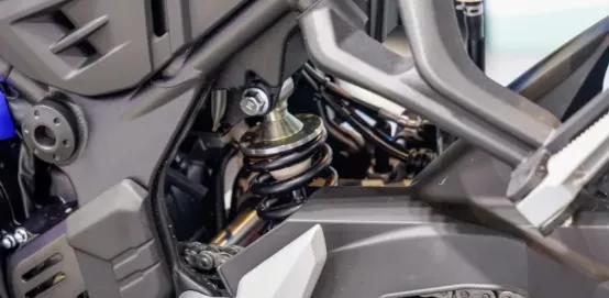 19980元的隆鑫無極250RR​跑車 19980元的隆鑫無極250RR​跑車