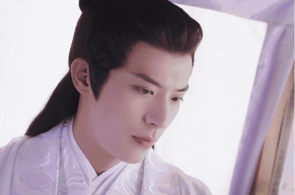 13歲成為“瓊男郎”,開過酒吧跨界做了演員,因《國子監》被關注 13歲成為“瓊男郎”,開過酒吧跨界做了演員,因《國子監》被關注