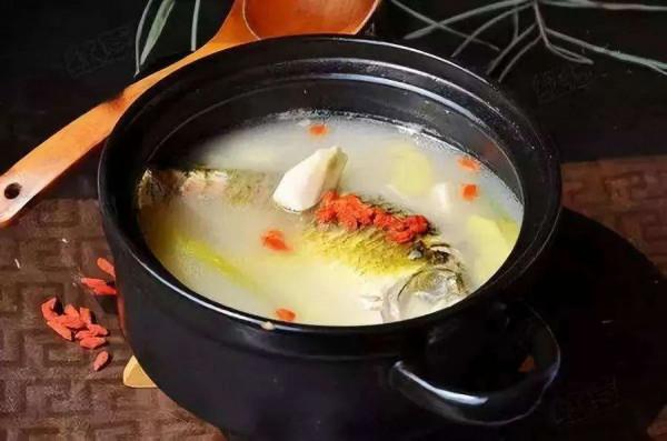 口眼乾燥？推薦兩款潤目生津湯膳