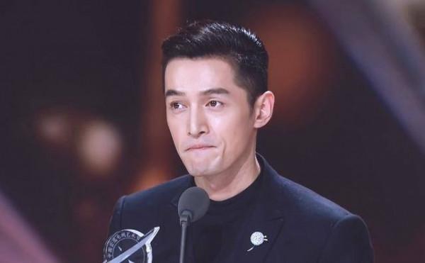 內疚的胡歌:女助理去世後,在廁所崩潰大哭,至今仍在懷念 內疚的胡歌:女助理去世後,在廁所崩潰大哭,至今仍在懷念