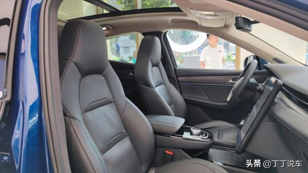 試駕賽力斯華為智選SF5：20多萬1000公里續航的“華為”值嗎？