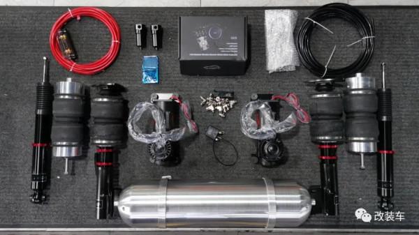 銀行經理打造極致黑武士WEY VV7，單身狗慎入