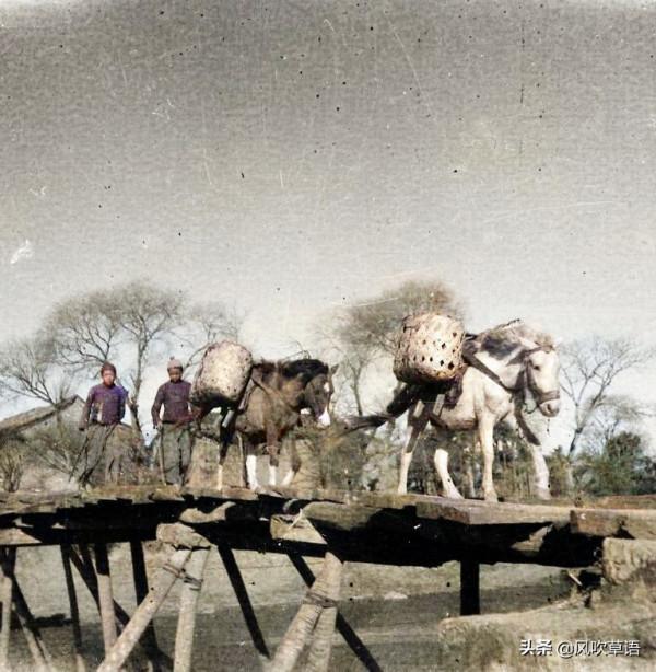 1944年的雲南陸良，城牆高大，市場喧囂，小橋流水似江南