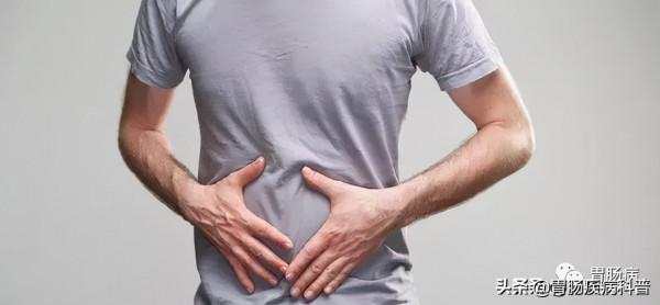 晚期腸癌到底有多可怕？34歲帥哥，患癌1年變乾瘦老人…