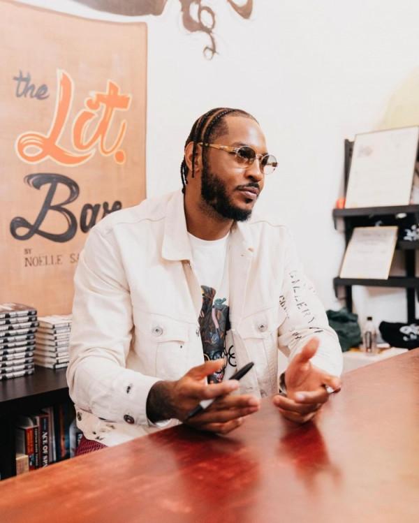 出書！安東尼曬出自己在自傳新書籤售會上的組圖