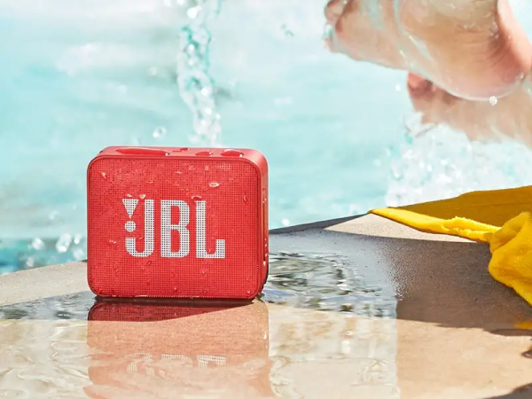 郊遊聚會的裝備清單，JBL藍芽音箱讓音樂隨處可享