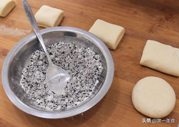 4款早餐餅做法,又松又軟,放涼也不硬,簡單到一看就會 4款早餐餅做法,又松又軟,放涼也不硬,簡單到一看就會