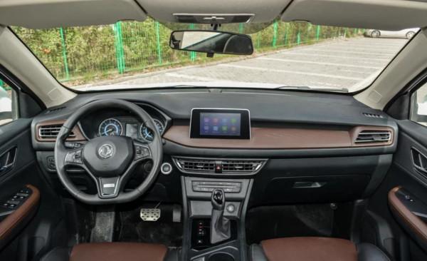 動力升級內飾最佳化 實拍21款風光S560 2.0L自動精英型 動力升級內飾最佳化 實拍21款風光S560 2.0L自動精英型