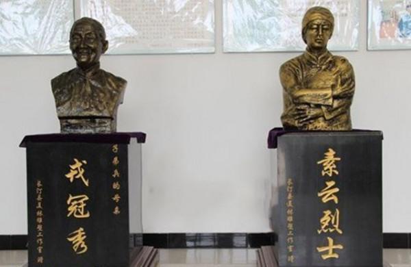 北京一女子整理養父遺物,意外發現神秘血書,揭開其隱藏56年的秘密