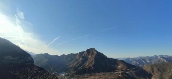 新年爬房山北半壁店村的南大梁