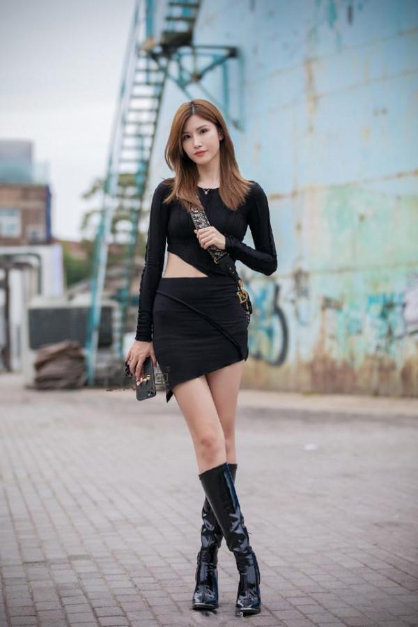 有一種時髦叫“光腿穿靴子”,看著顯腿長,到底是冷是熱? 有一種時髦叫“光腿穿靴子”,看著顯腿長,到底是冷是熱?