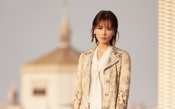 嫁入豪門卻遭破產的女星:有人替夫還債,有人婚後發現老公是騙子 嫁入豪門卻遭破產的女星:有人替夫還債,有人婚後發現老公是騙子