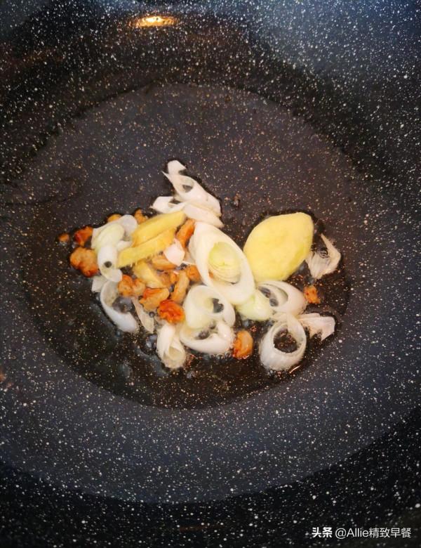 饅頭吃膩了，試試這樣做，鬆軟醇香，再搭配家常菜，真解饞