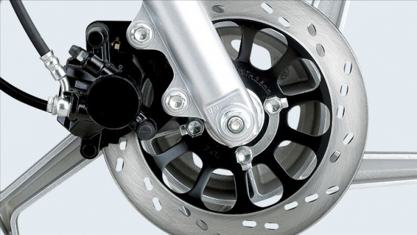 有單通道ABS的摩托車，應該如何剎車？是先前在後，還是前後並進