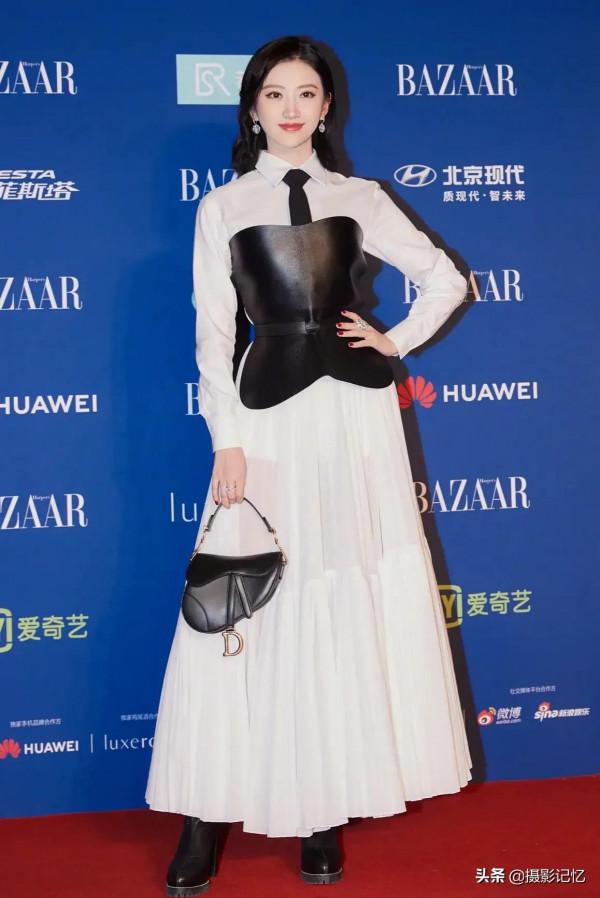 景甜：水靈秀氣