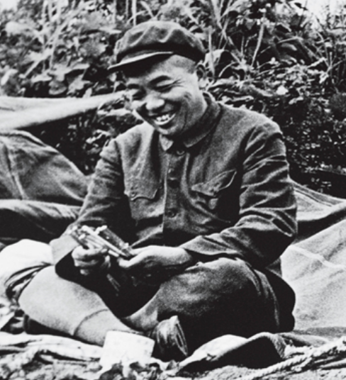 1974年彭德懷逝世，4年後侄女去看望黃克誠：這是伯伯給你的遺物