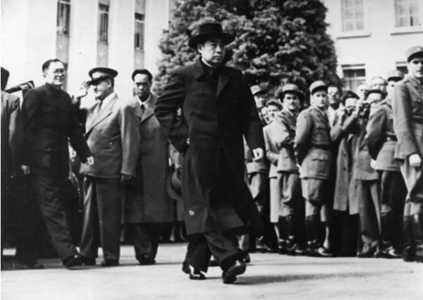 恭王府騰退工作歷時28年,谷牧:工作不完成,沒法向總理交代 恭王府騰退工作歷時28年,谷牧:工作不完成,沒法向總理交代