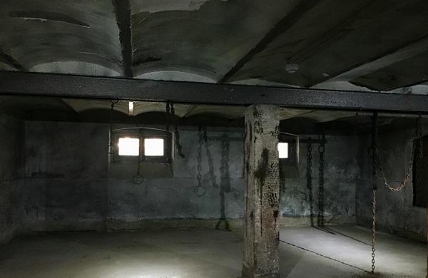 軍委書記不幸被捕,卻主動寫信獄長:千萬別放我走!獄長:快攆走 軍委書記不幸被捕,卻主動寫信獄長:千萬別放我走!獄長:快攆走