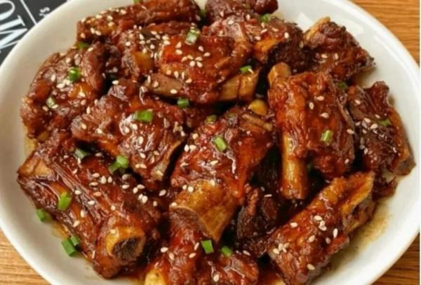 分享好吃的炒菜過程來啦. 分享好吃的炒菜過程來啦.