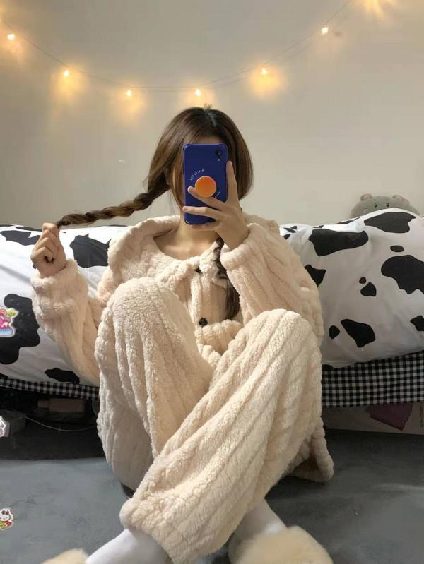 奶呼呼舒適度100+毛絨睡衣