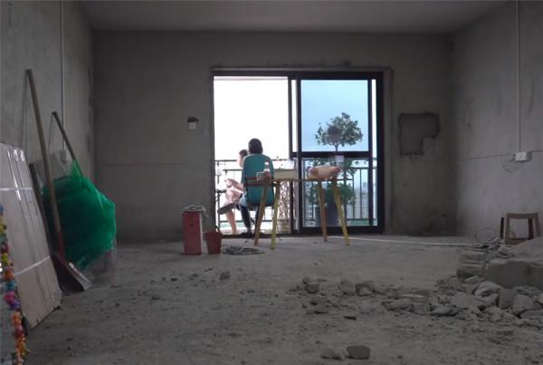 90後東北小夥在廣州買房，因沒錢裝修住3年毛坯房，網友：太灑脫