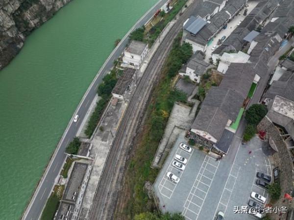 中國最美十大峽谷之一，四川雲南兩地坐火車的人都曾路過