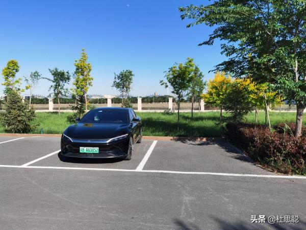 漢EV自駕新疆，第一次使用自動泊車，第一次自制烤串真香啊