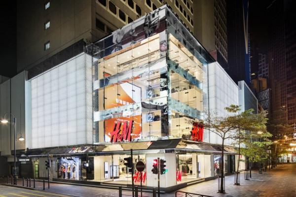 在香港有13棟大樓，在內地還有11個商場，陳啟宗才是隱形富豪