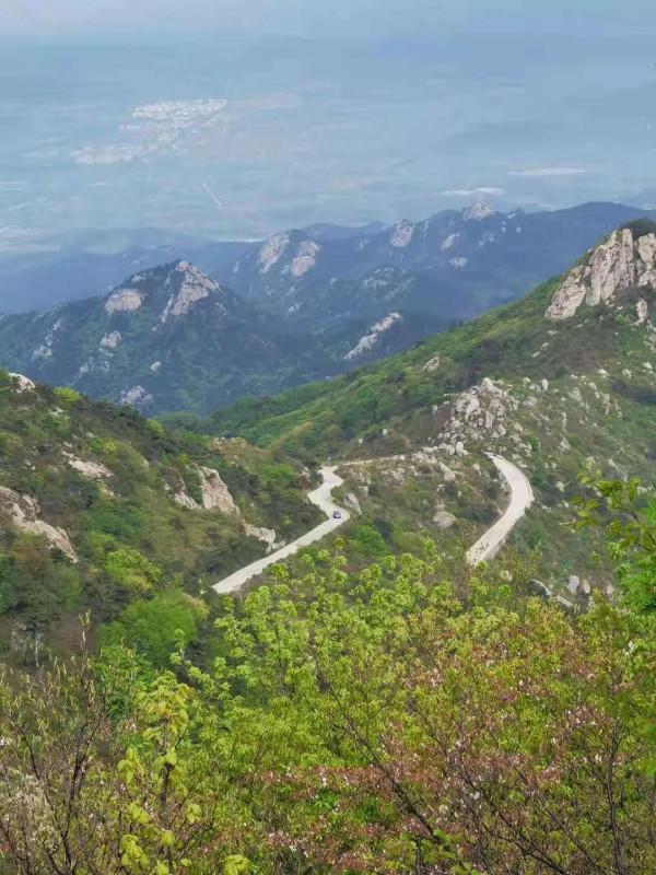 登昆嵛山泰礴頂 登昆嵛山泰礴頂