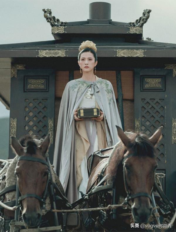 《雪中悍刀行》劇照:裴南葦出場驚豔,李淳罡帥到能演“小鮮肉” 《雪中悍刀行》劇照:裴南葦出場驚豔,李淳罡帥到能演“小鮮肉”