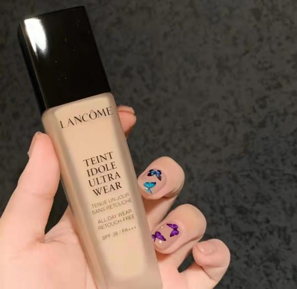 混合皮女生怎麼選粉底?這4款高遮瑕、粉感細膩,值得入手 混合皮女生怎麼選粉底?這4款高遮瑕、粉感細膩,值得入手