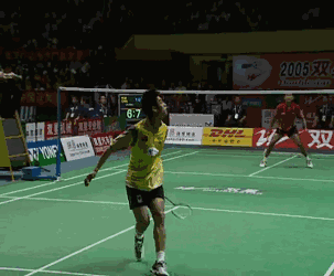 反手高遠球很難?5大細節助你突破不高不遠的障礙 反手高遠球很難?5大細節助你突破不高不遠的障礙