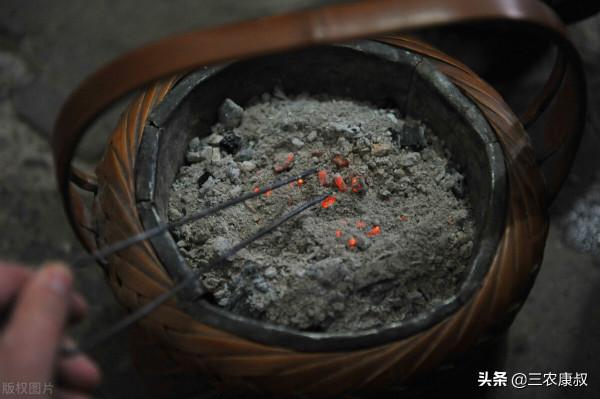 農村不讓農民燒煤取暖，改天然氣後農民擔心用不起怎麼辦好呢？