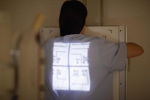 睡覺時,手機放多遠才不傷身?讀懂這份輻射清單,不再心慌慌 睡覺時,手機放多遠才不傷身?讀懂這份輻射清單,不再心慌慌