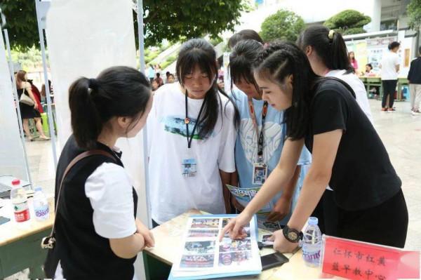 教培涼涼、中考分流，你接受孩子上職高嗎，這位老師“太敢說了”